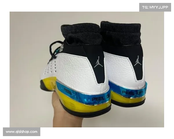 之前都是烟雾弹!市售款「AJ17 联名」长这样! 之前都是烟雾弹!市售款「AJ17 联名」长这样!